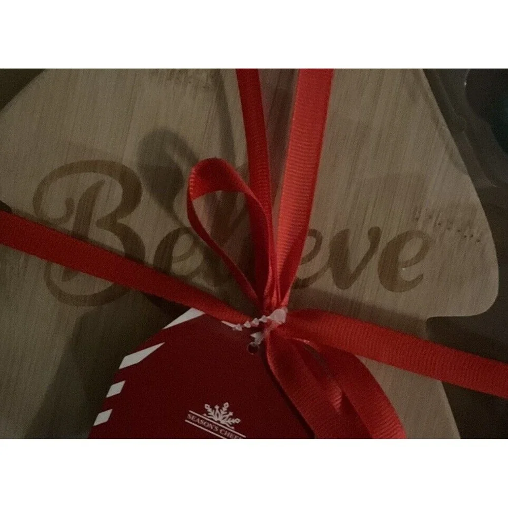 Season's Cheer Cheeseboard With‎ Bonus Spreader Knife, Believe On Tree